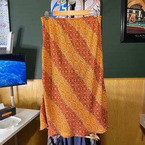 Impressions Orange and Red Patterned Skirt woman’s size large